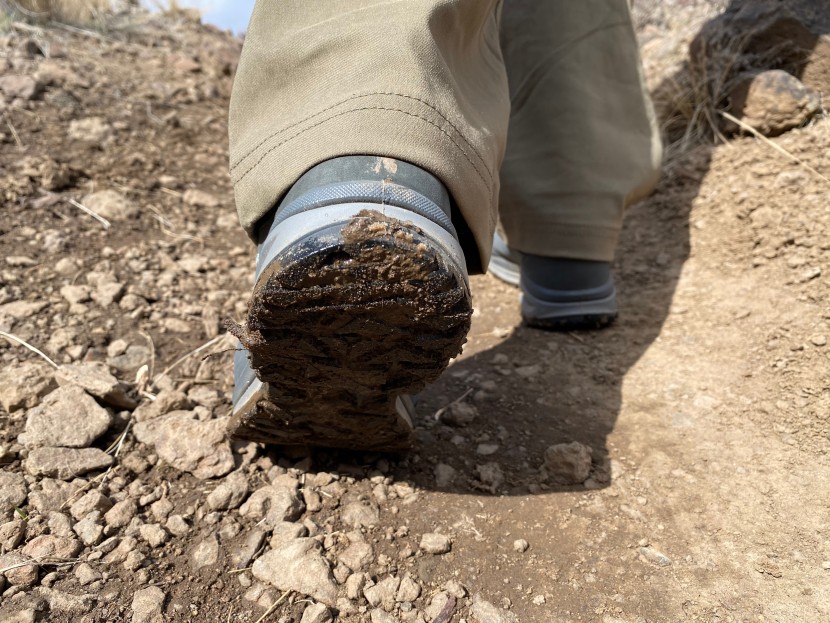 lowa locarno gtx lo for women - the shallow lugs were easily defeated by spring mud.