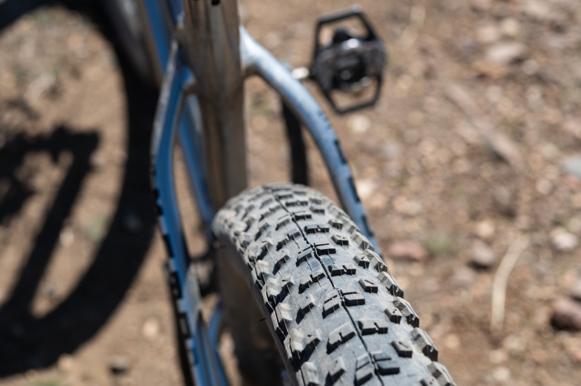 depending where you ride, the maxxis rekon might be a great tire...