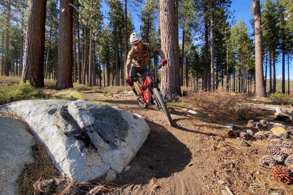 michelin wild am2 2.4 - the wild am2 has an aggressive tread that inspires confidence in...