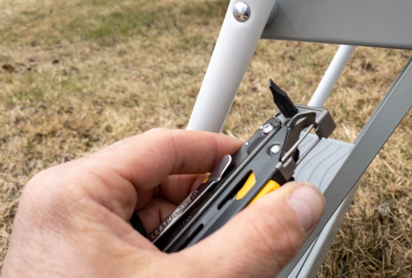 leatherman signal - a full-size 1/4 inch bit driver on a leatherman tool. this isn't the...