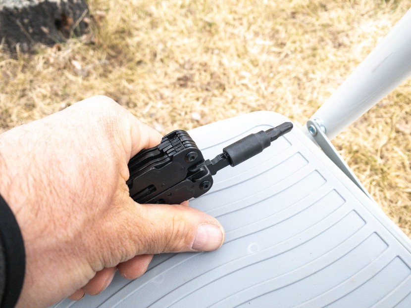 sog poweraccess deluxe - shown here is the poweraccess' 1/4 inch square drive adapter, plus a...