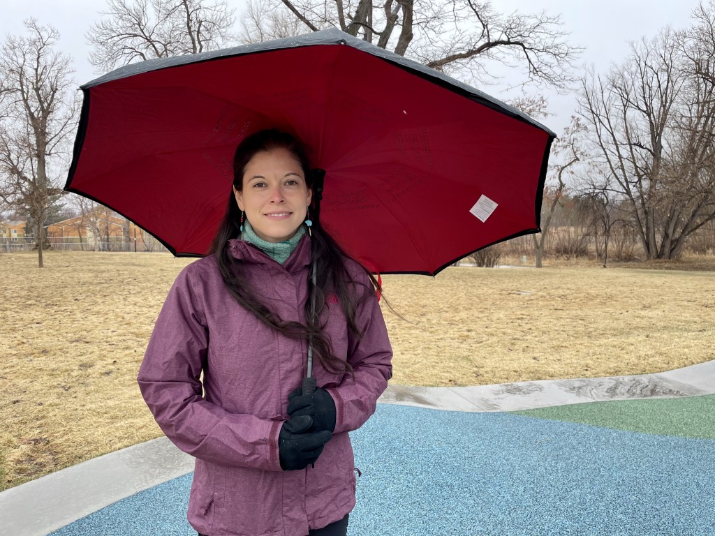 betterbrella deluxe - the shallow depth exposes the upper body more than is traditional.