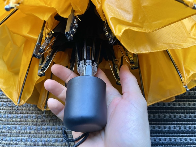 sea to summit ultra-sil trekking - manually operated, the design is straightforward, although the...