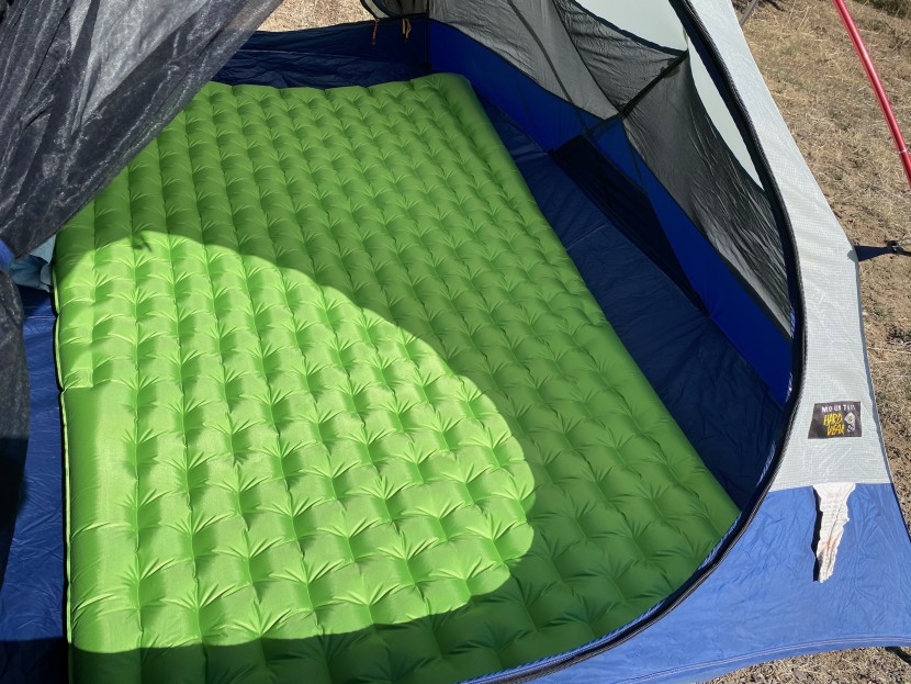 big agnes slx tent floor - the staggered seams on the air chambers mean that the mattress is...