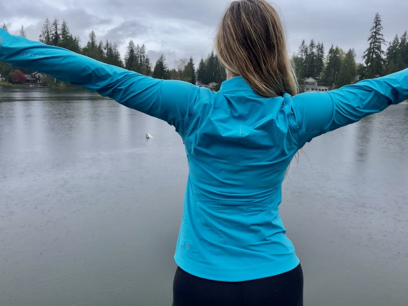 lululemon fast and free windbreaker for women - we wish there was a hood on this jacket! if there was, it could end...