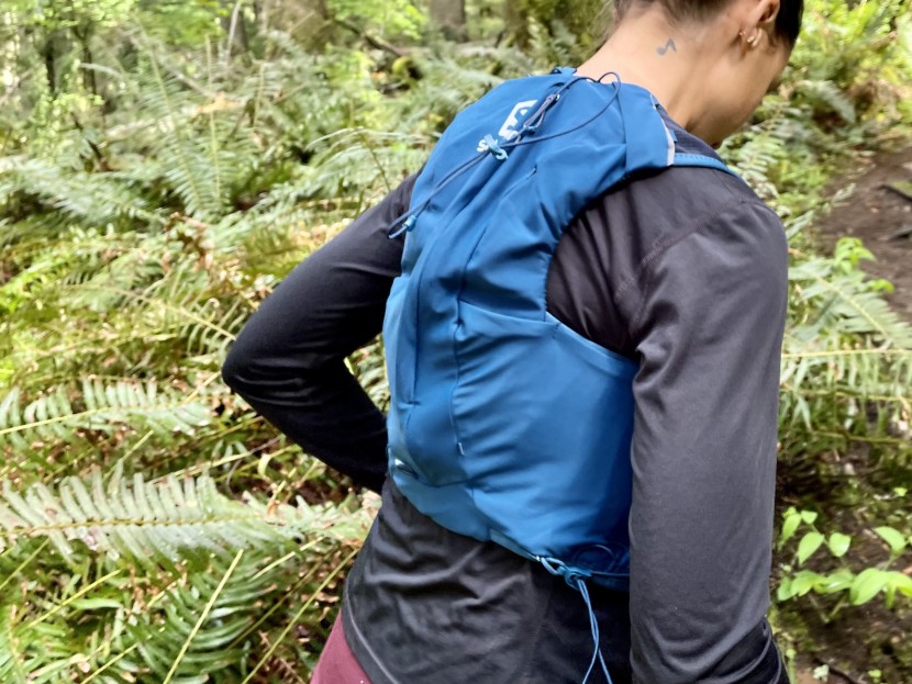 hydration pack for running womens - the salomon adv skin 8 is a great example of a vest-style running...