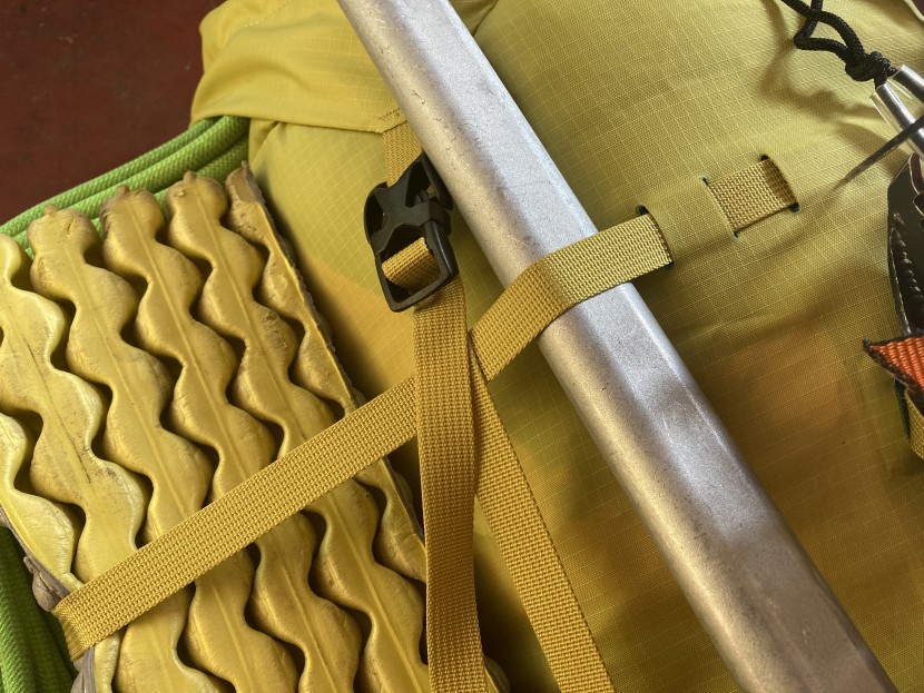 black diamond speed 40 - the only feature we really didn't like on the speed 40 was how the...