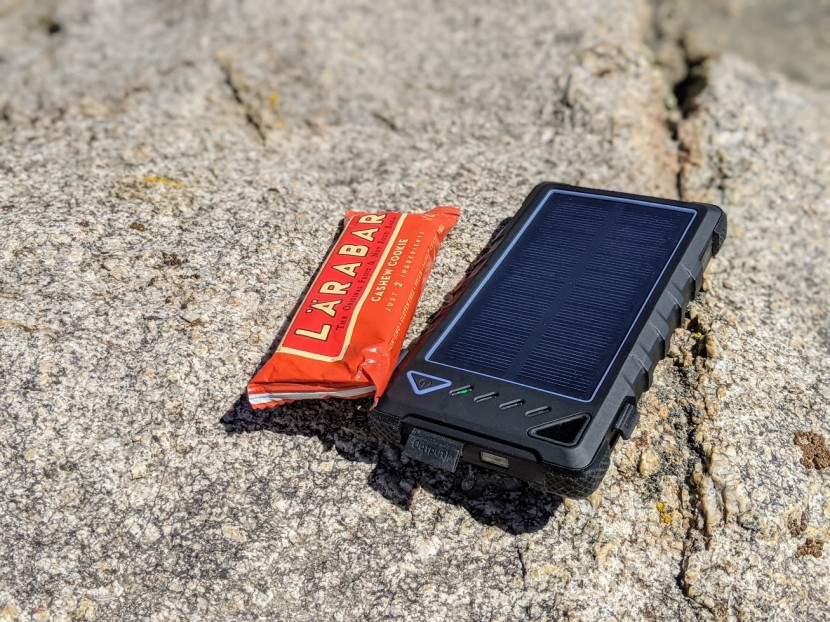 dizaul 5000mah portable - the beartwo is barely bigger than this lara bar, making it a...