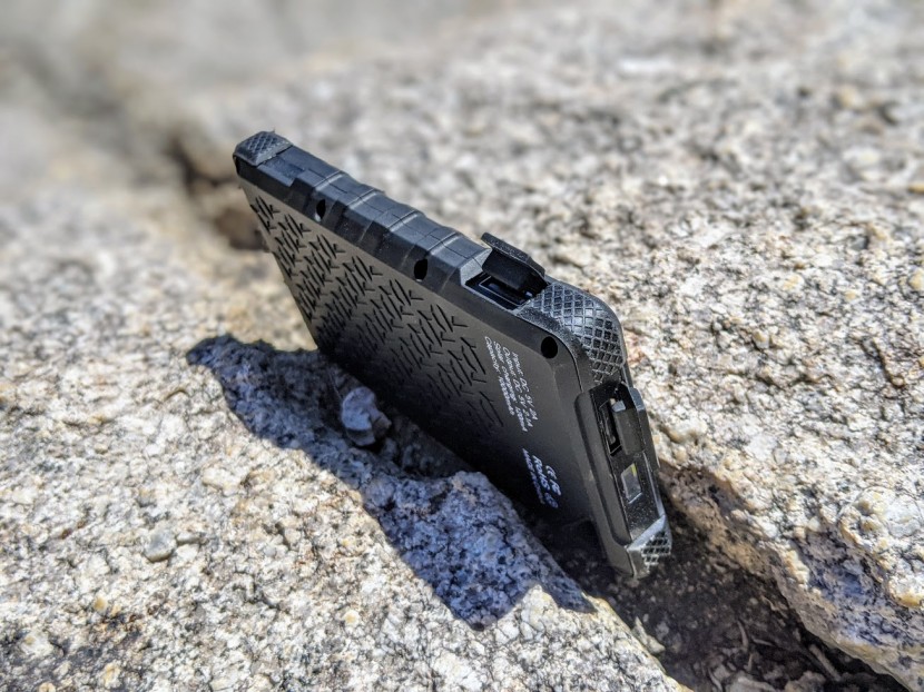 dizaul 5000mah portable - we liked the hidden placements of the usb ports on this panel.