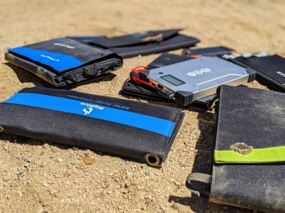 how to choose a solar power bank