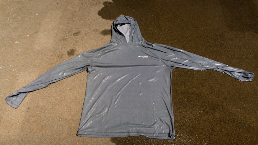 columbia pfg terminal deflector zero hoodie - comparing the terminal deflector dry versus totally wet, there's...