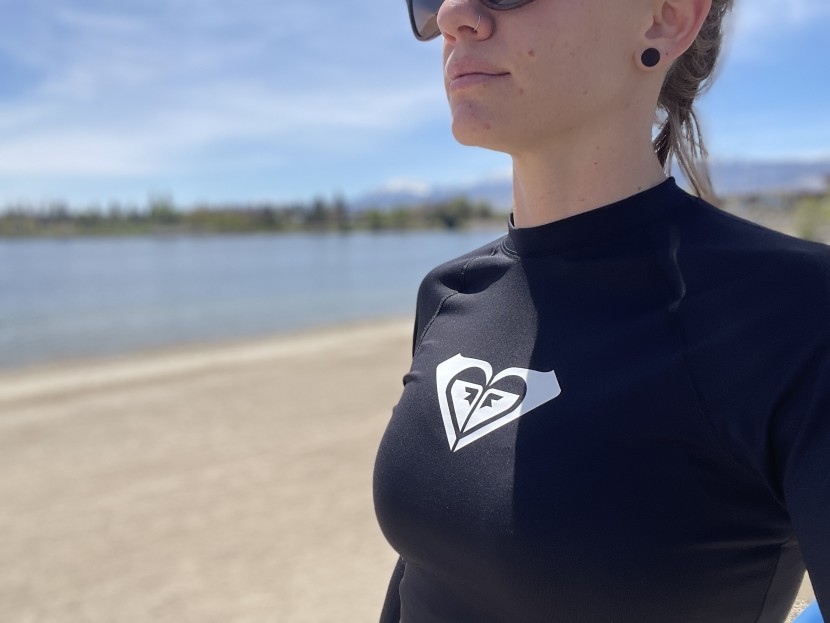 roxy whole hearted long-sleeve - the crew neck and raglan sleeves help this roxy rashguard be a solid...