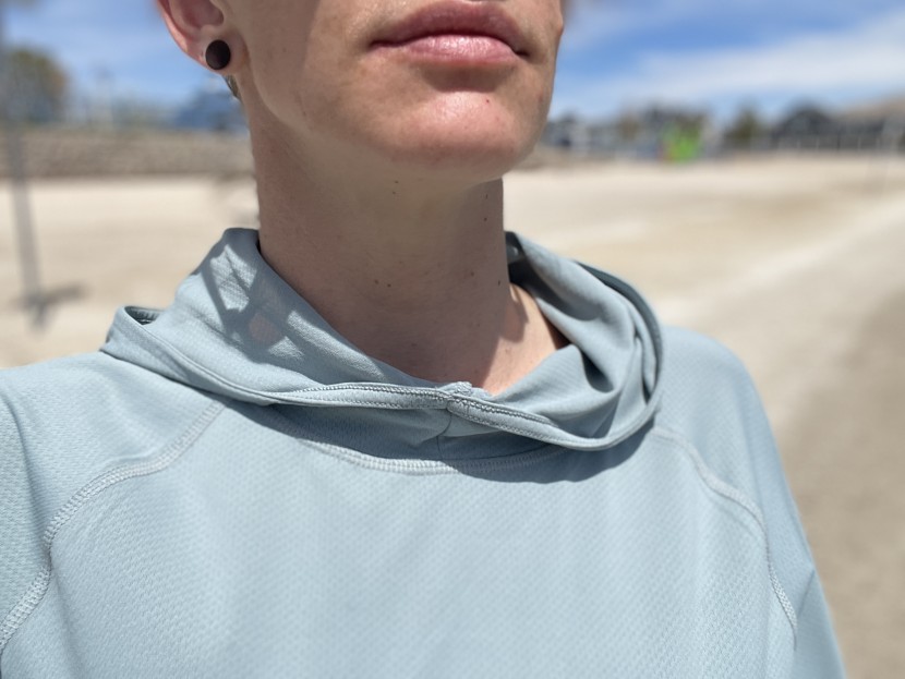 black diamond alpenglow hoody for women - the fabric itself is thin, lightweight, and impressively breathable.