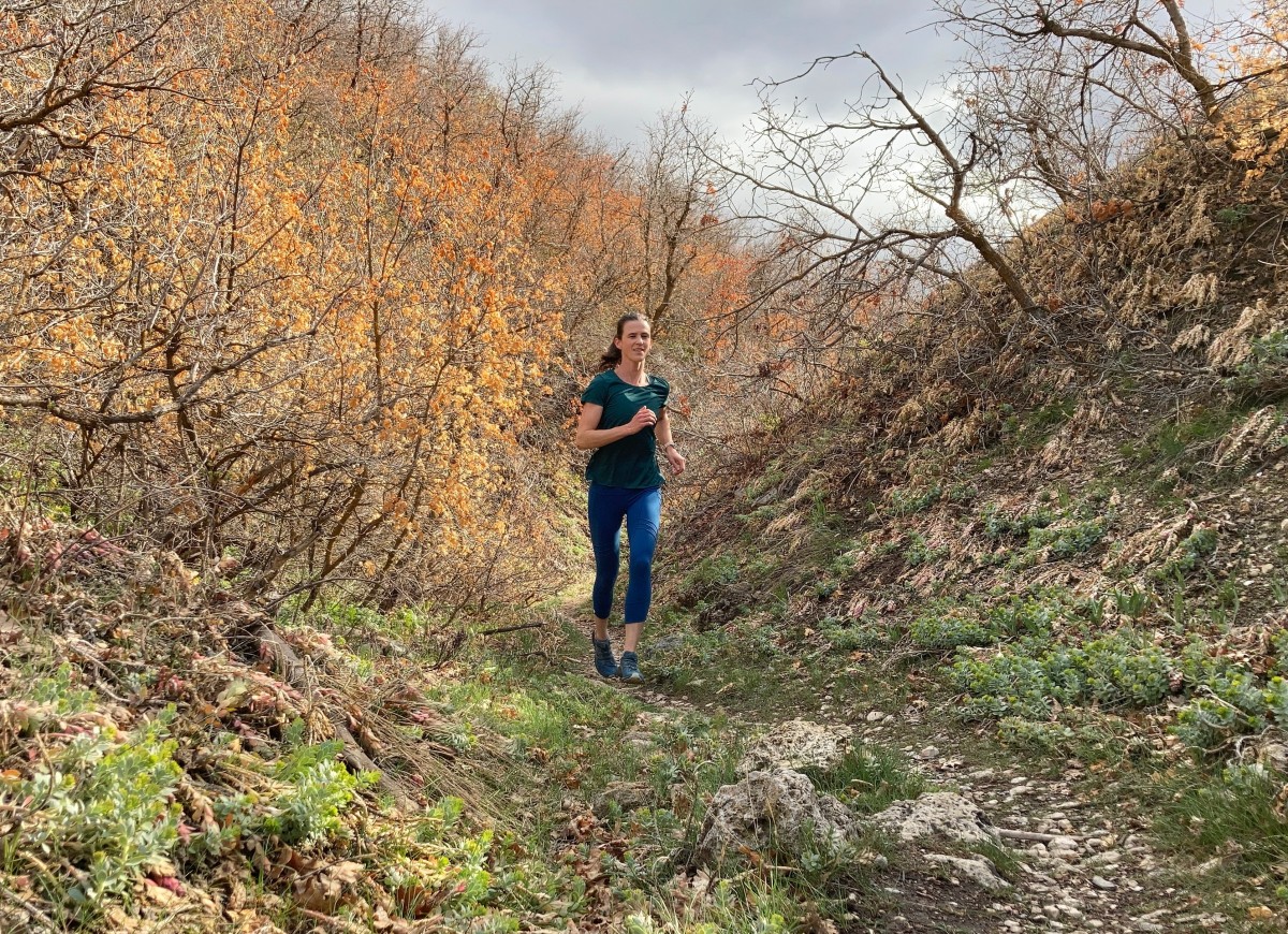 ON Performance-T - Women's Review (No matter where your running takes you, this shirt can perform beautifully.)