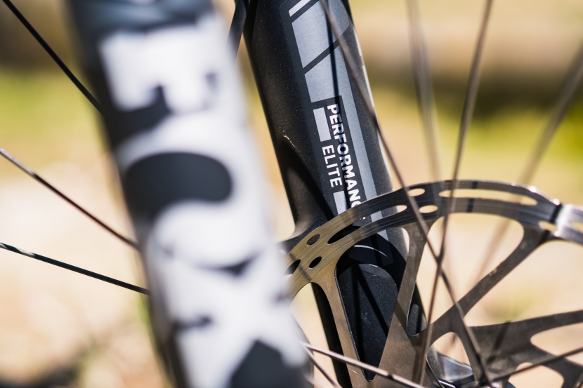 fox performance elite suspension is quite good, especially at this...