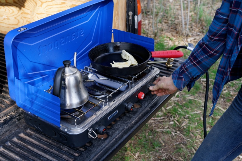 stansport outfitter series 3-burner - the windscreens on the stansport 3-burner afforded adequate wind...
