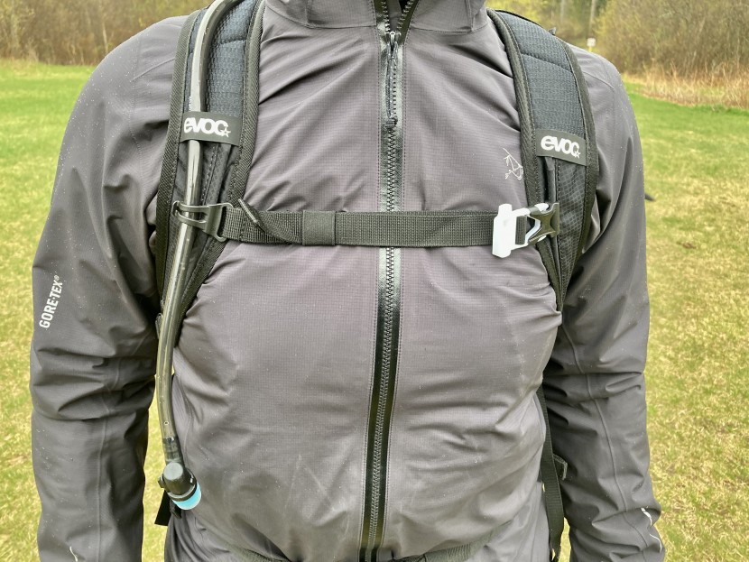 evoc ride 12l - the hose attaches to the right side of the pack with a clip and the...