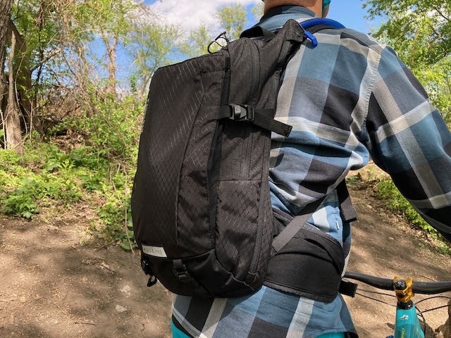 camelbak m.u.l.e. pro 14 - here you can see how the hip belt wraps the waist, it then tapers to...