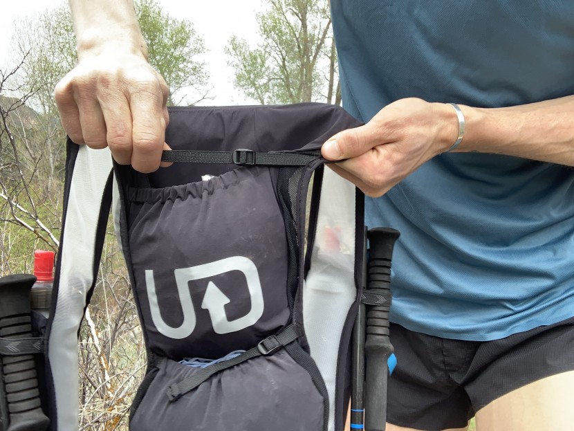 ultimate direction halo - important to tighten the back straps down if you are carrying gear...