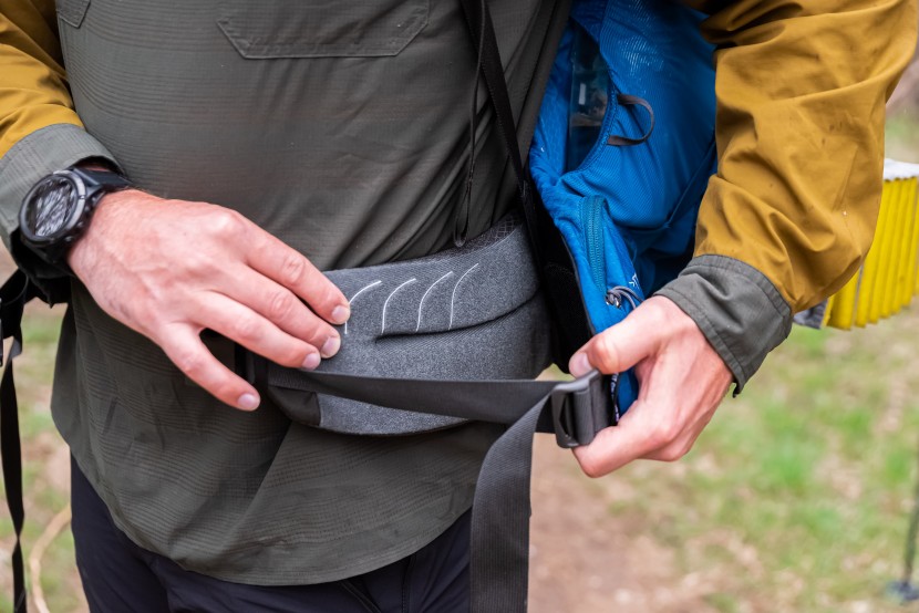 the waist belt's padding can be adjusted to customize the comfort...