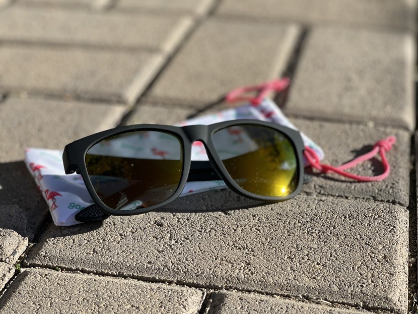 goodr bamfgs - they come with just a thin microfiber bag.