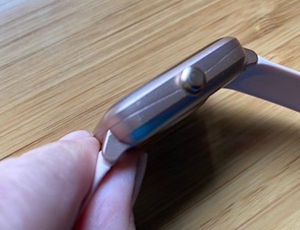 letscom smart watch - a look at the single button. it looks like a dial, but turning it...