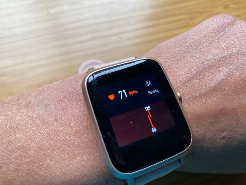 letscom smart watch - heart rate tracking is one of the many features we love.