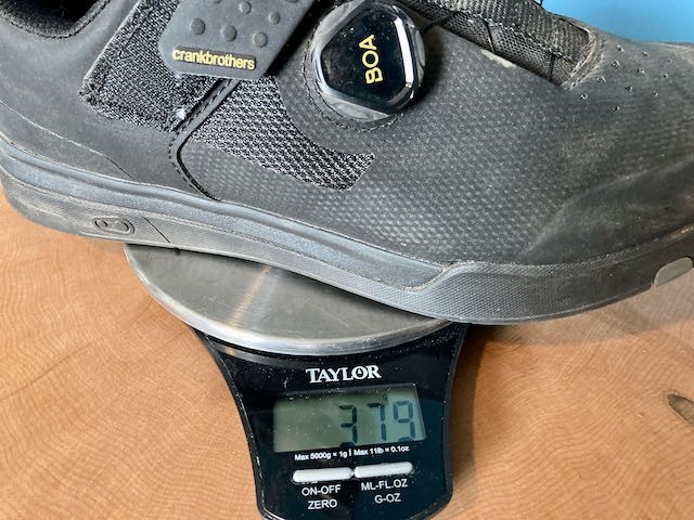 crankbrothers mallet boa - unisex - a size eu39.5 weighs 379-grams per shoe.