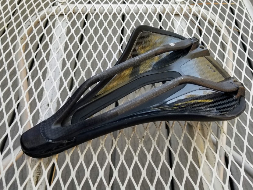 the carbon rails provide comfortable flex but do allow for bouncing...