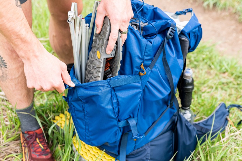 rei co-op trailbreak 60 - the front semi-stretch pocket is a great place to store those...