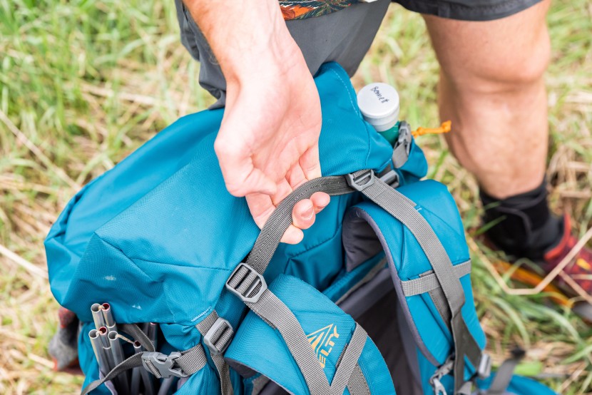 kelty coyote 65 - the thick handle strap makes putting on a heavy back a little easier.