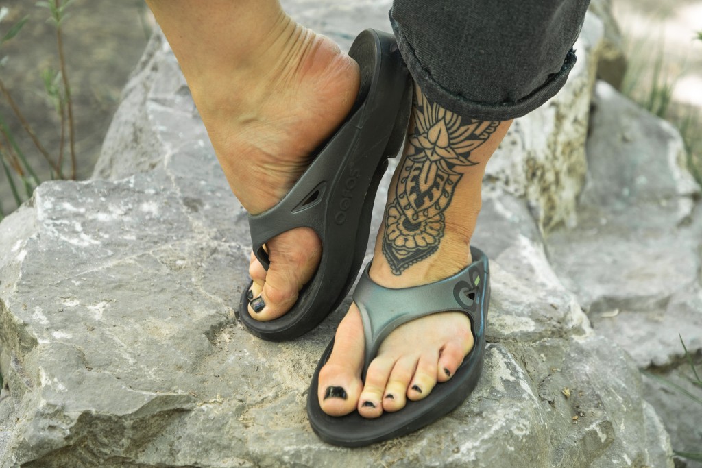 oofos ooriginal sport for women - the oofos may not be the prettiest flip flop out there but they sure...
