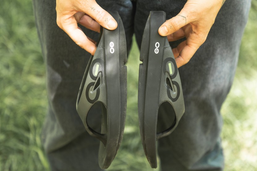 flip flops womens - the curvature of the outsole helps rock your feet from heel to toe...