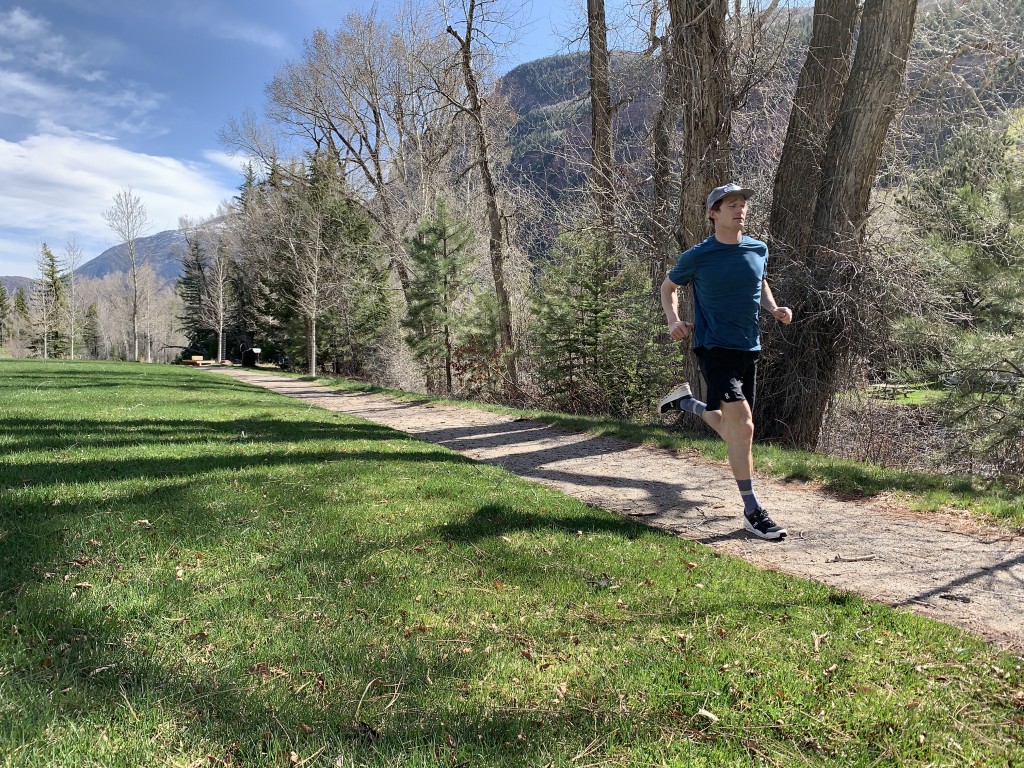 nathan rise short sleeve - on easy morning runs, the soft dense fabric provided welcome warmth...