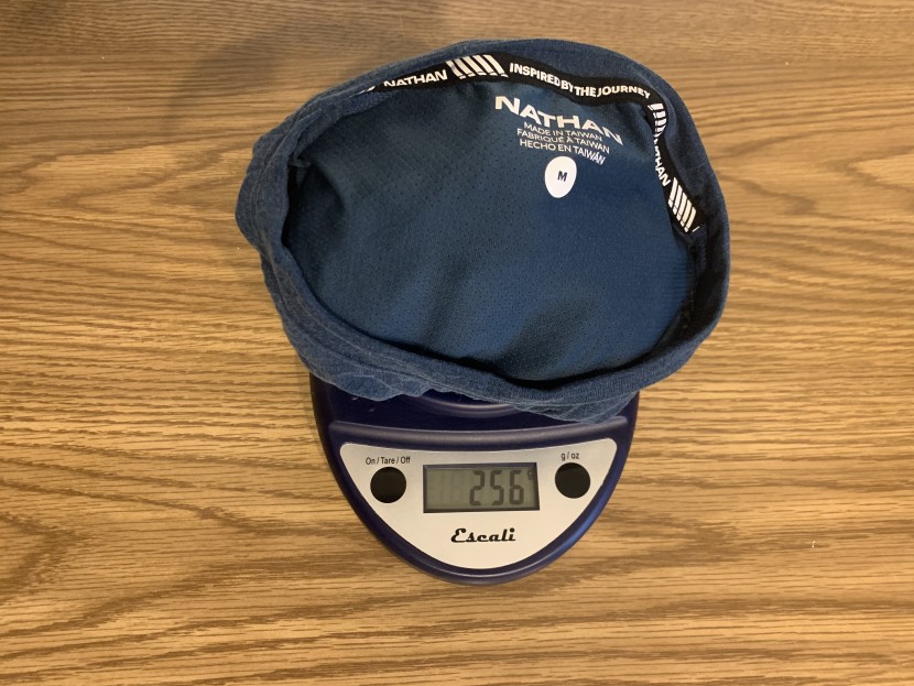 nathan rise short sleeve - at 256g when saturated wet, it held far more water than any other...