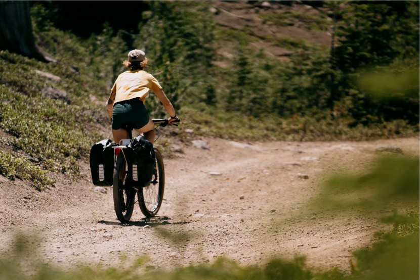 thule shield - the thule shield succeeded getting all our cargo to the lake on our...