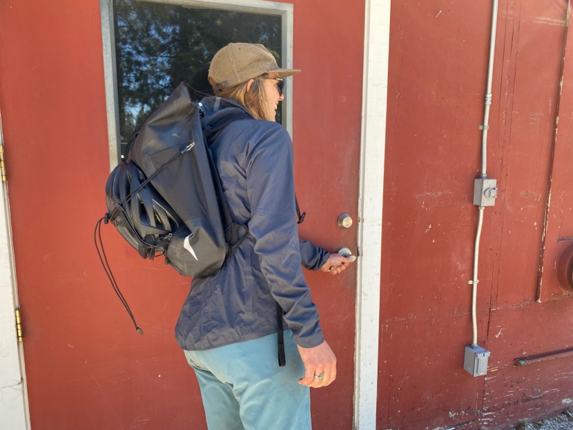 ortlieb vario - heading into work with the vario and helmet in tow.