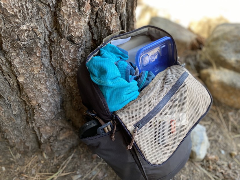 the interior storage pockets add to the bag's organization.