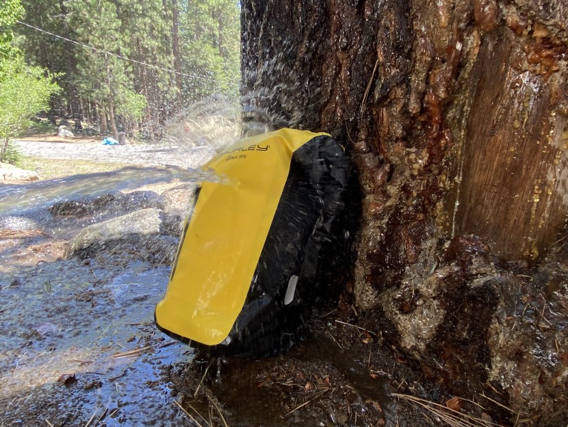 the burley easily passed our spray test.