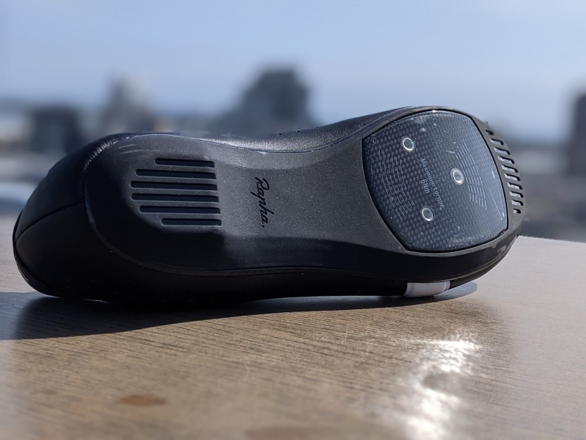 rapha classic - not perfectly rigid, but their sole has great transfer.