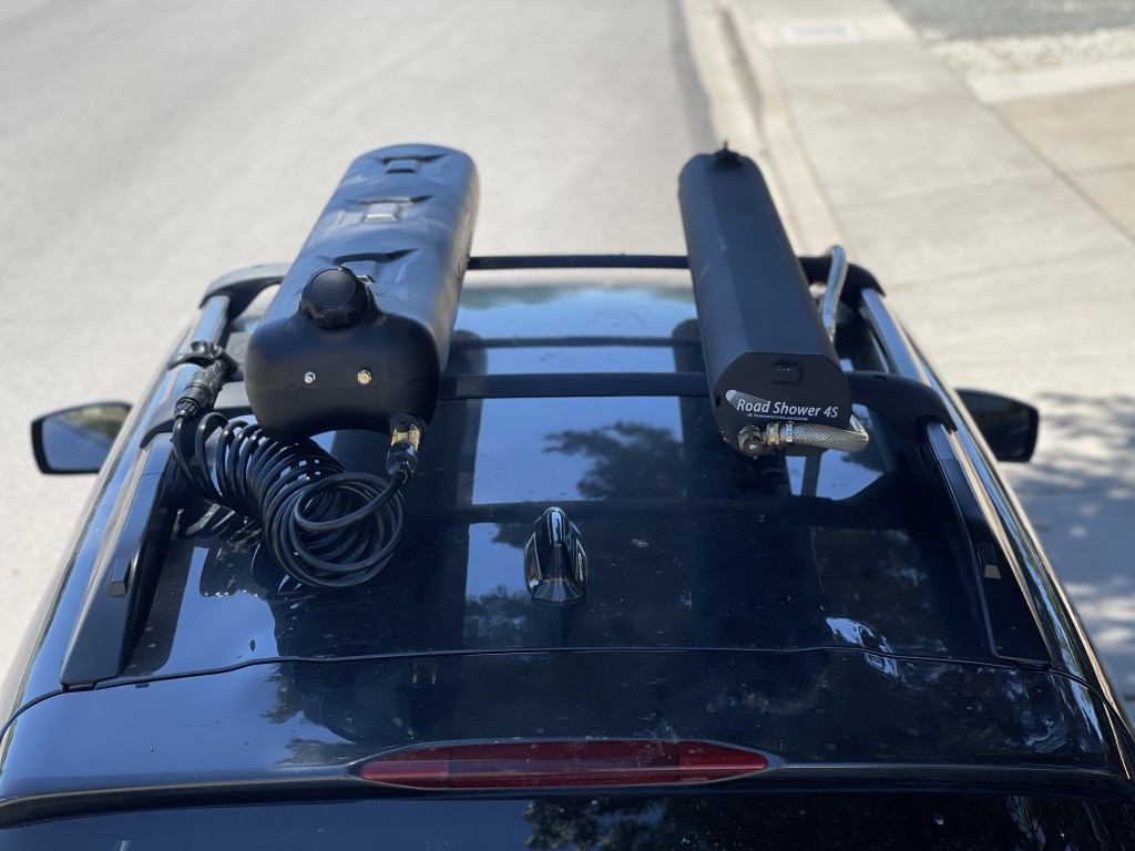 waterport weekender - comparing the waterport weekender (left) and the yakima roadshower...