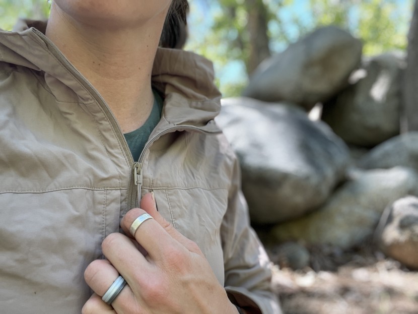 mountain hardwear echo lake hoodie for women - a half-zip adds to the sweatshirt vibes of the echo lake hoodie.