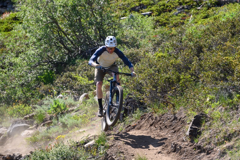 ibis ripley af deore - the dw-link suspension design carries over from ibis' ripley and...