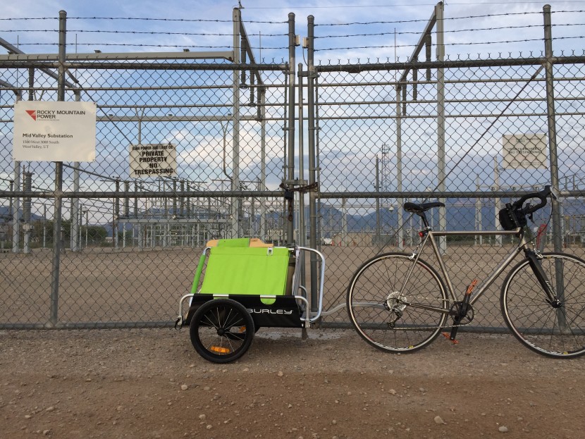 burley design flatbed - the flatbed is amazingly lightweight and can haul a ton of...