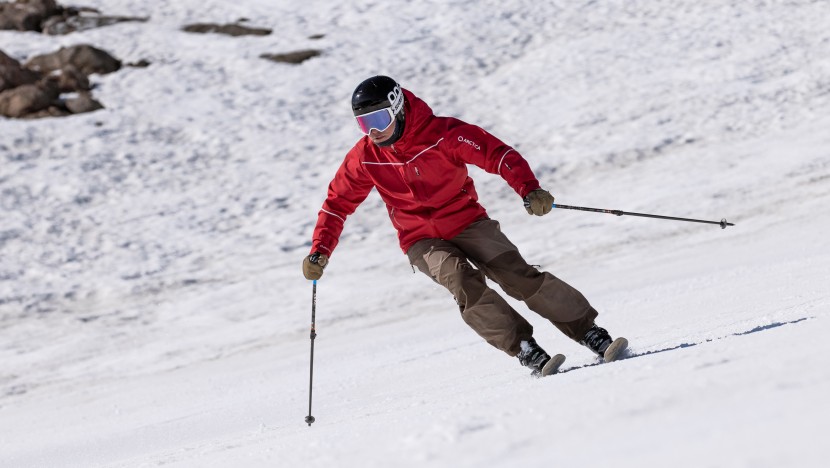 black crows justis - plenty of edge-hold on the justis even with such a wide platform.