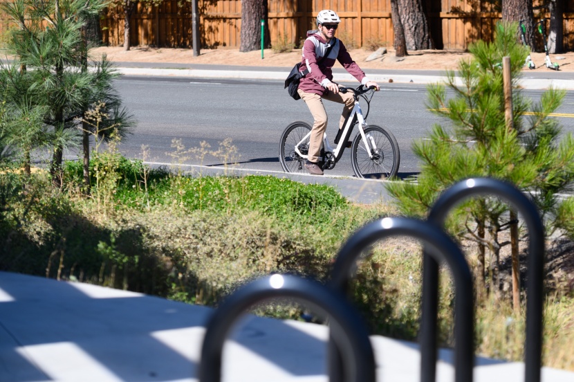 aventon pace 350 step-through - the 350w motor isn't the most powerful, but the pace 350 has no...