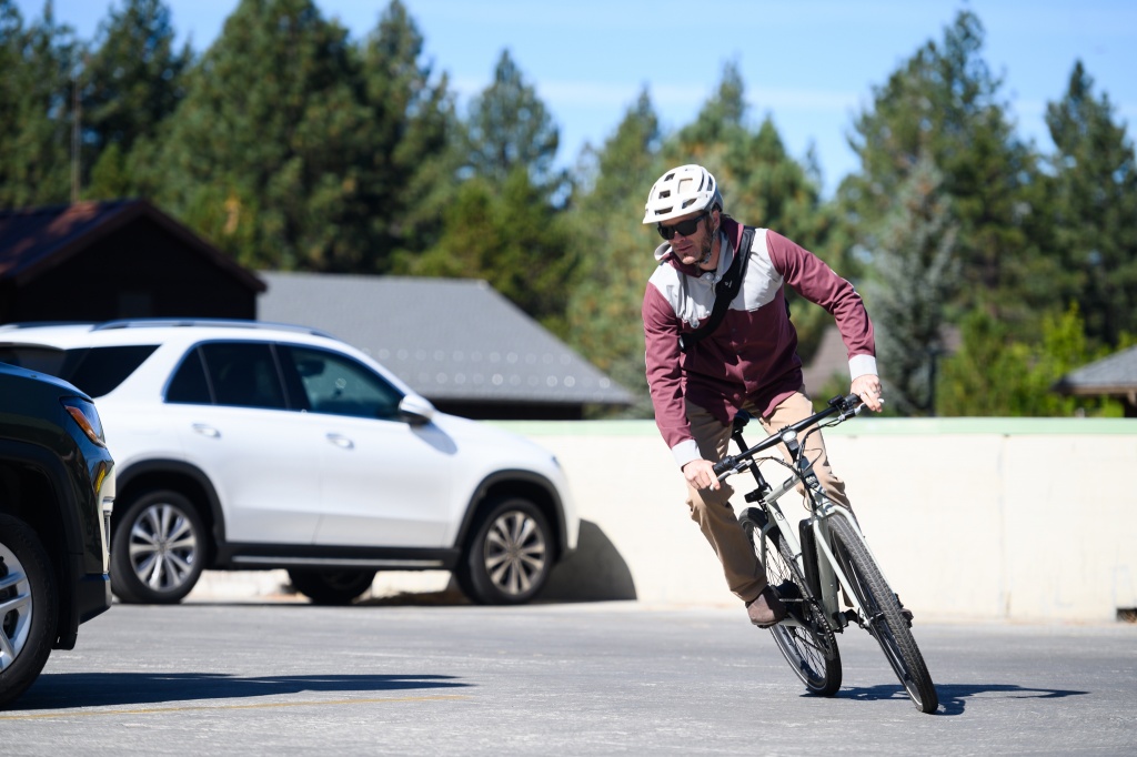 rad power radmission - the radmission is a simple electric city bike with a zippy and...