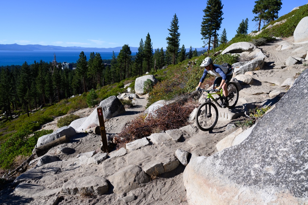 polygon siskiu d7 - the siskiu d7 is an entry-level full-suspension mountain bike that's...