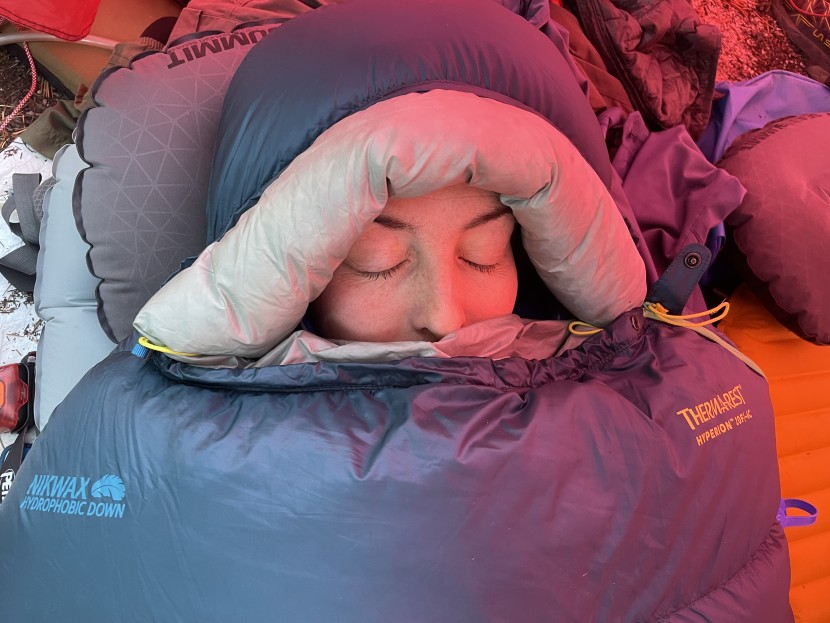 therm-a-rest hyperion 20 - the hyperion's snug hood helps keep warmth in, as does its...