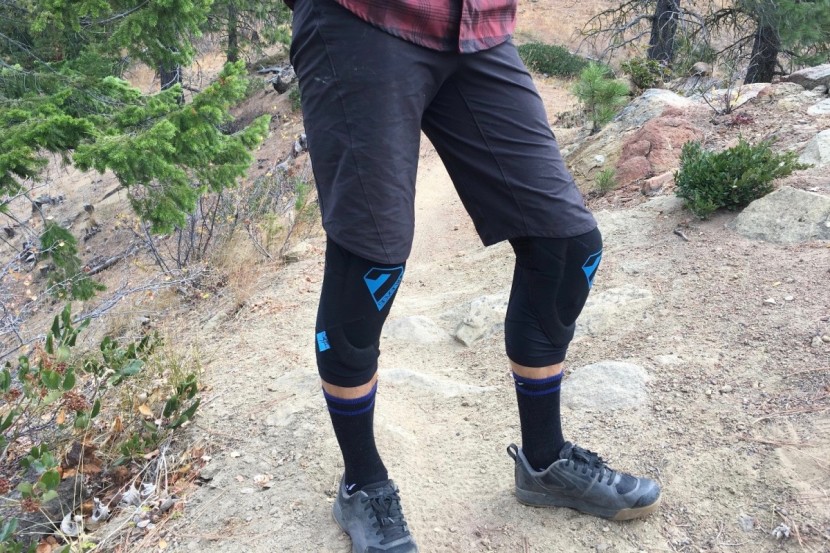 7idp sam hill - the sam hill pads are lightweight, offer surprising levels of...